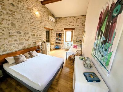 Maison en pierre - 114 m² - 4 pièces