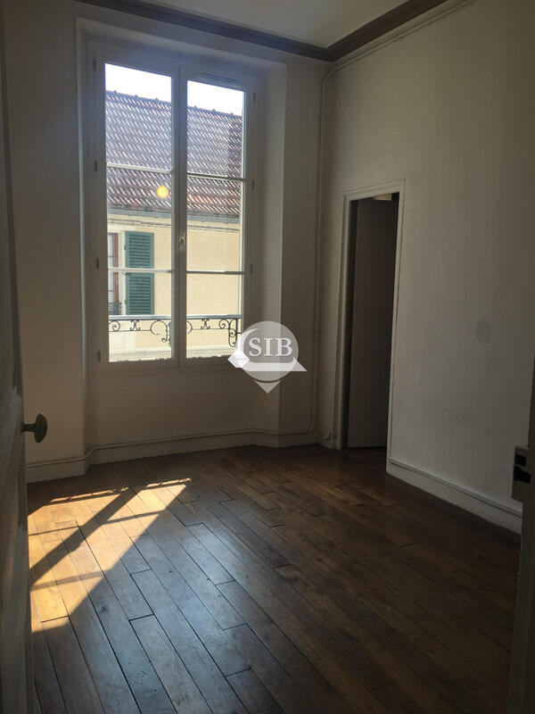 Appartement - 90 m² - 3 pièces