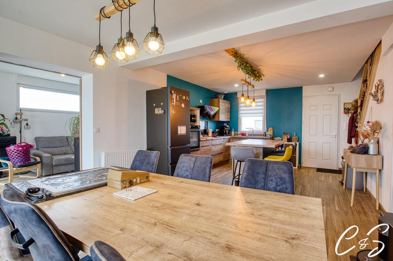 Maison - 131 m² - 6 pièces