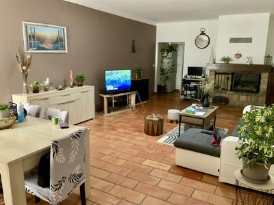 Maison - 99 m² - 3 pièces