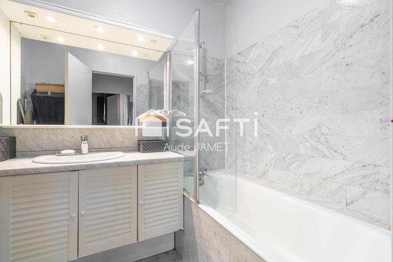 Appartement - 168 m² - 7 pièces