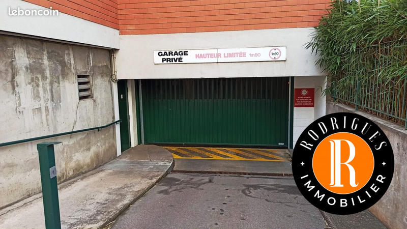 Bureau - 12 m² - 1 pièce