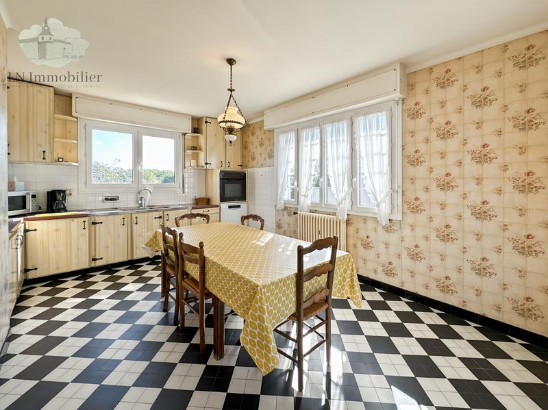 Maison - 160 m² - 6 pièces