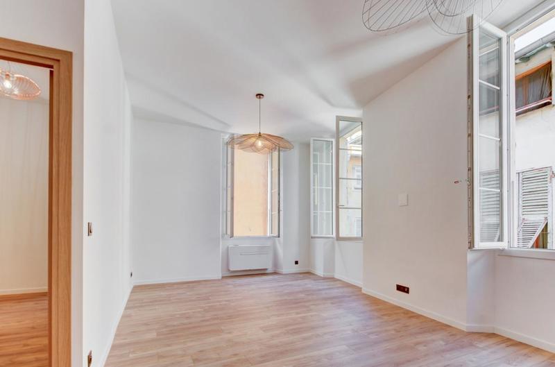 Appartement - 79 m² - 4 pièces