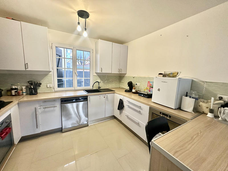 Maison - 101 m² - 6 pièces