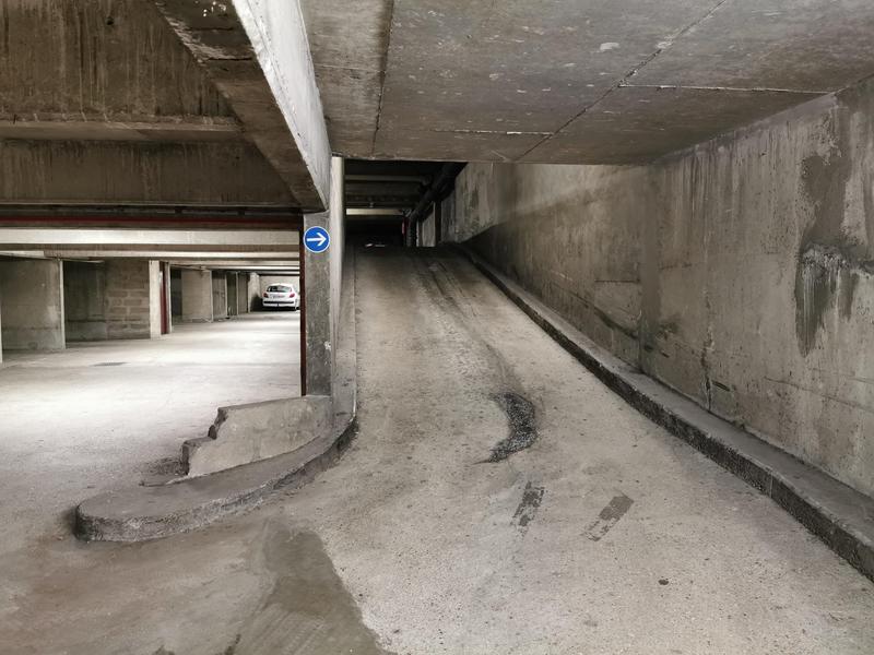 Parking / Garage - 10 m²