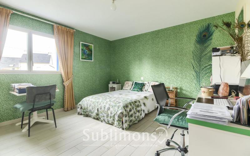 Maison - 206 m² - 4 pièces