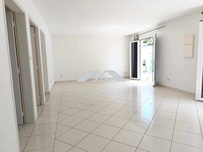 Maison - 90 m² - 3 pièces