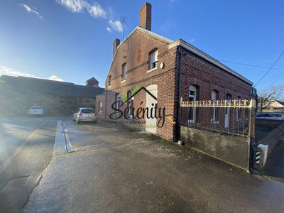 Maison - 182 m² - 7 pièces