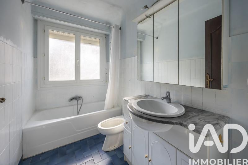 Maison - 200 m² - 7 pièces