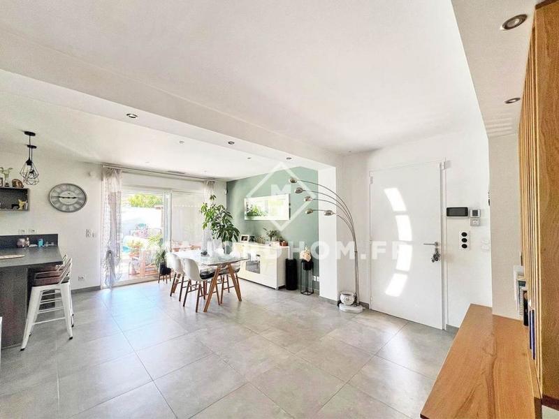 Maison - 128 m² - 4 pièces