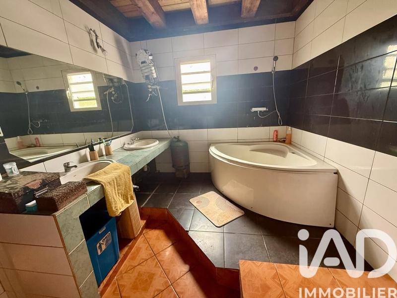 Maison - 205 m² - 6 pièces