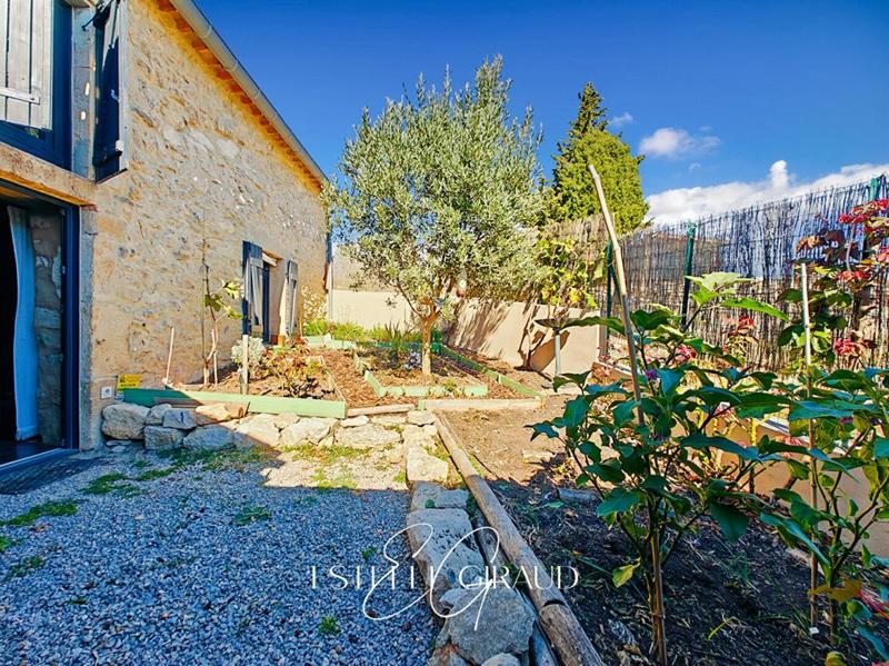 Maison - 101 m² - 3 pièces