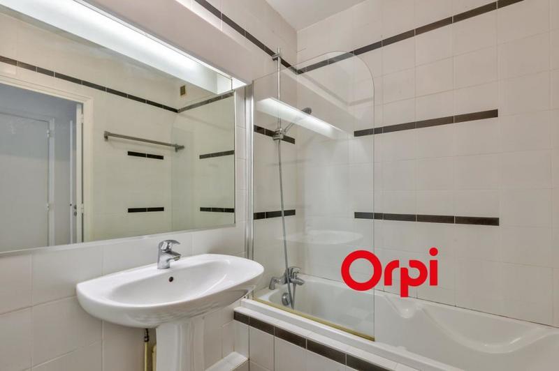 Appartement - 99 m² - 4 pièces