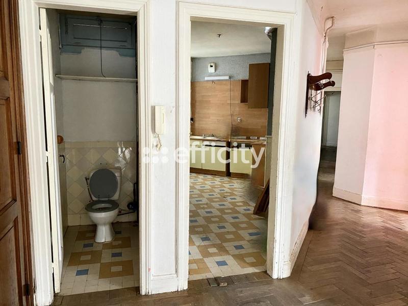 Appartement - 133 m² - 6 pièces