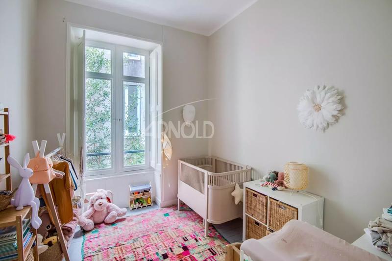 Appartement - 178 m² - 6 pièces