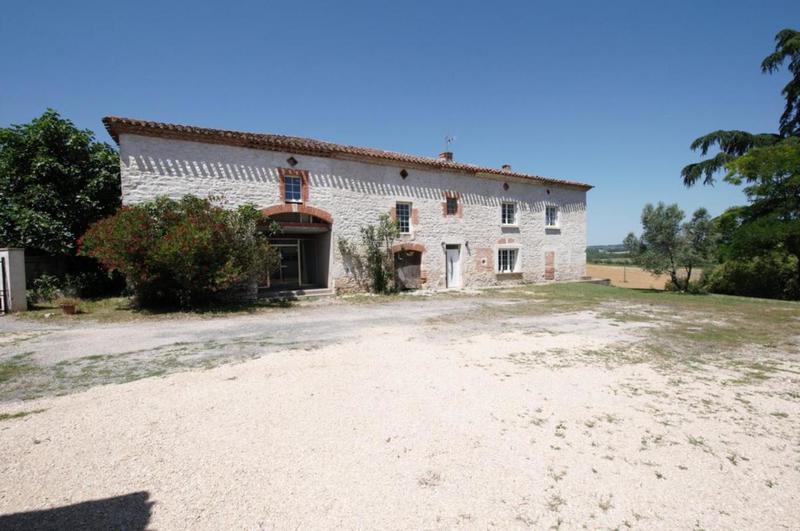 Propriété - 265 m² - 7 pièces