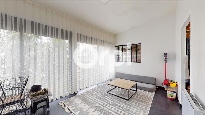 Appartement - 200 m² - 8 pièces