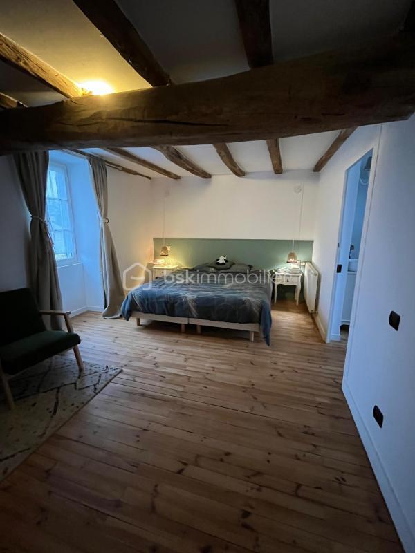 Maison en pierre - 180 m² - 6 pièces