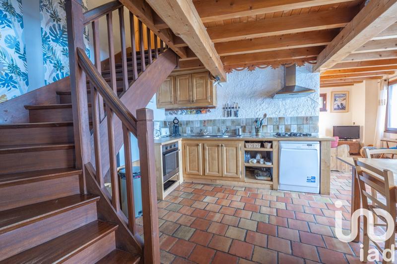 Appartement - 93 m² - 4 pièces