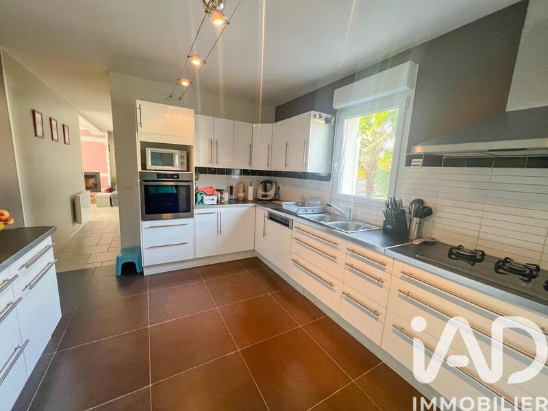 Maison - 170 m² - 7 pièces