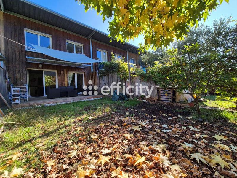 Maison - 92 m² - 4 pièces