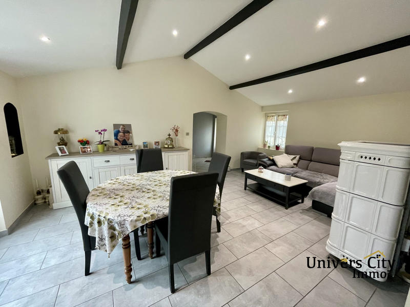 Maison - 95 m² - 4 pièces