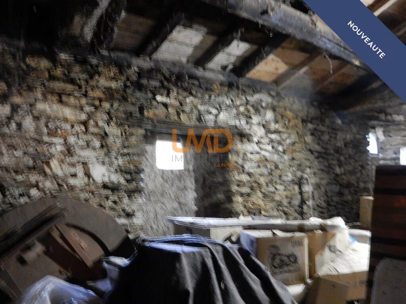 Maison en pierre - 87 m² - 6 pièces