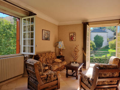 Maison - 197 m² - 6 pièces