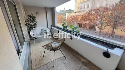 Appartement - 94 m² - 4 pièces