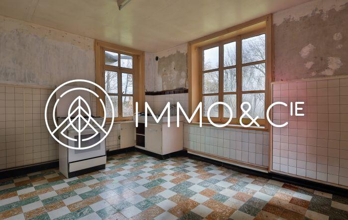 Maison - 220 m² - 6 pièces