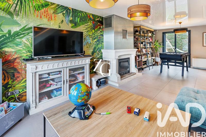 Maison - 98 m² - 5 pièces