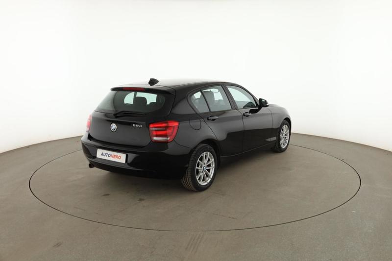 Bmw Série 1 118dA Lounge 5p 143 ch