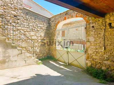 Maison de village - 177 m² - 10 pièces