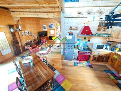 Maison - 88 m² - 3 pièces