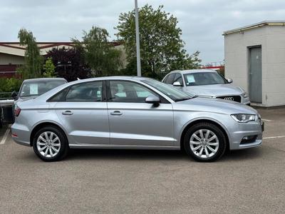 Audi A3 III (2) Berline 1.6 Tdi 110 Business Line s tronic 7