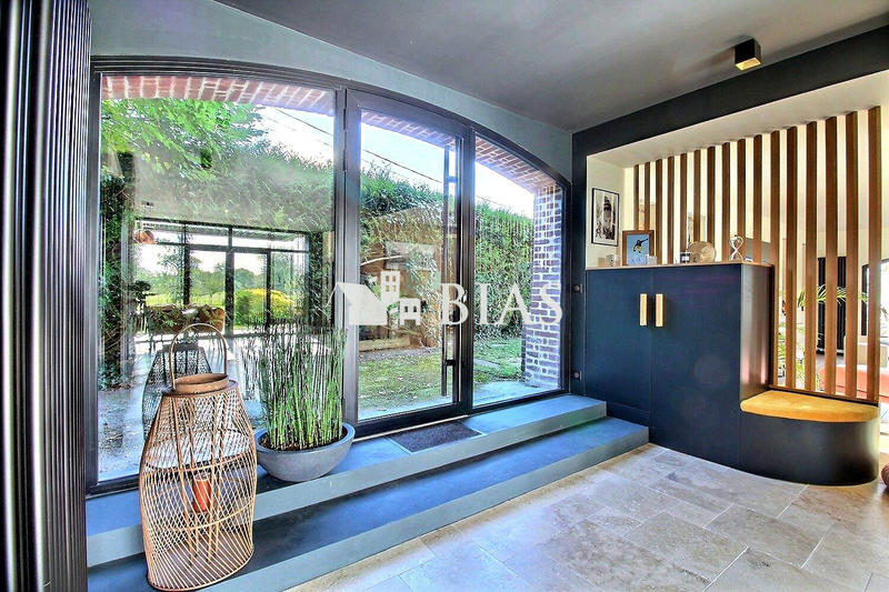 Maison - 272 m² - 7 pièces