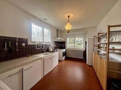 Maison traditionnelle - 100 m² - 5 pièces