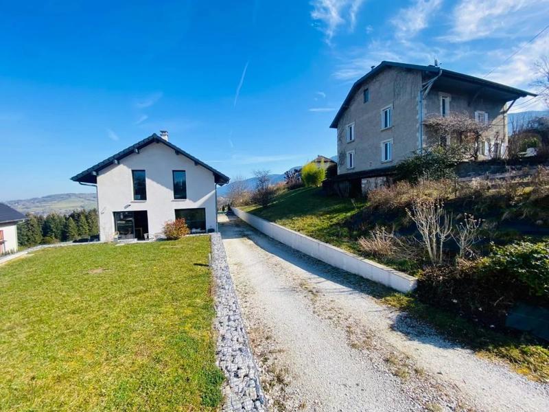 Maison - 101 m² - 4 pièces