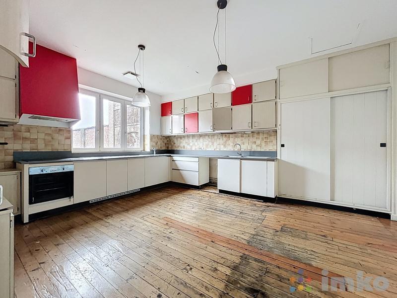 Maison ancienne - 573 m² - 16 pièces