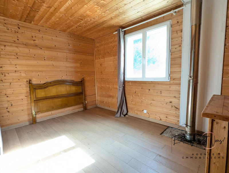 Maison - 180 m² - 5 pièces