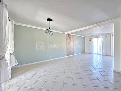 Maison - 120 m² - 6 pièces