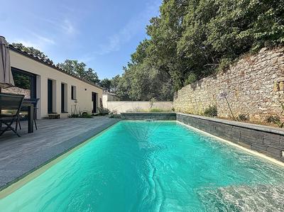 Maison - 105 m² - 4 pièces