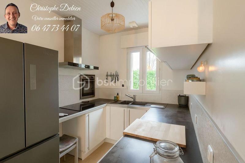 Maison traditionnelle - 141 m² - 7 pièces