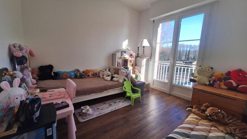 Maison - 197 m² - 8 pièces