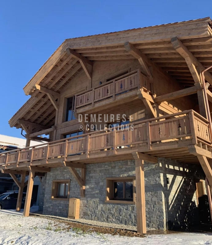 Châlet - 310 m² - 9 pièces