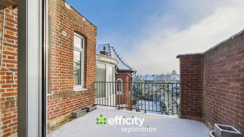 Maison - 228 m² - 9 pièces