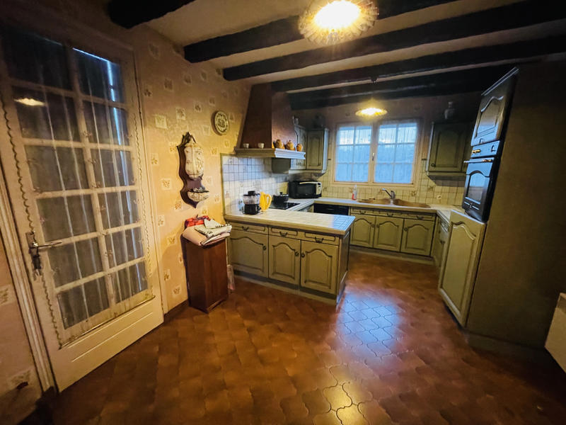 Maison - 208 m² - 8 pièces