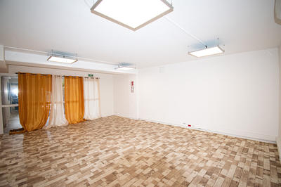 Local commercial - 247 m²