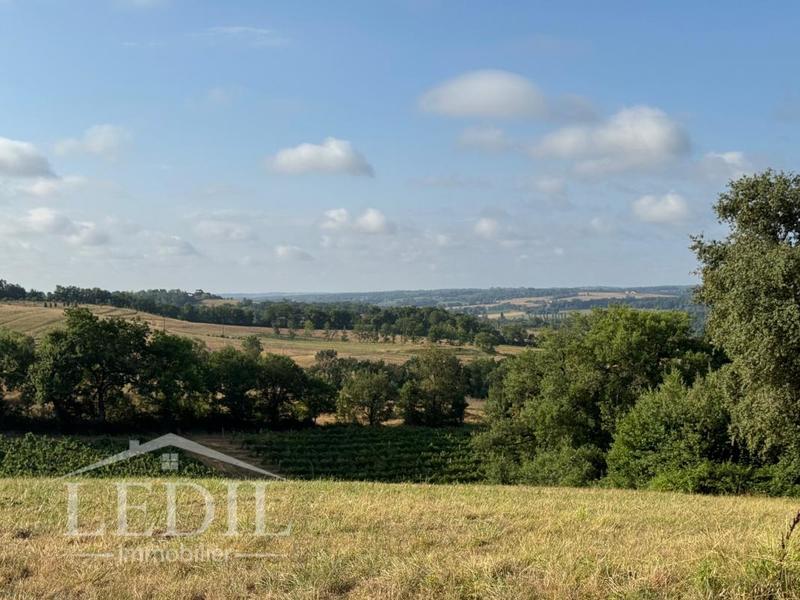 Propriété - 215 m² - 7 pièces